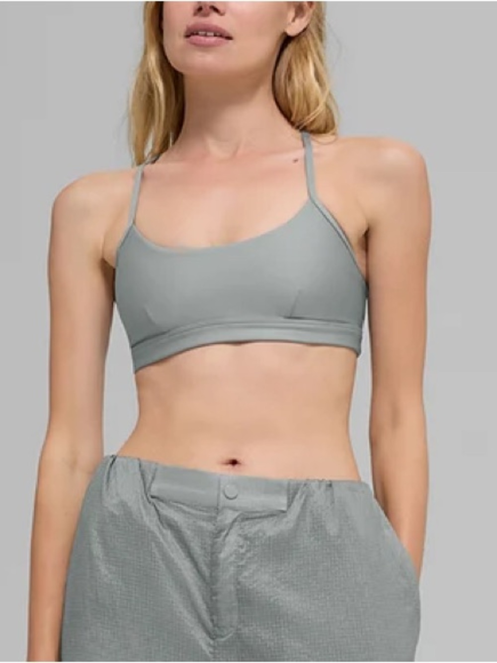 Alo Yoga Airlift Intrigue Bra in Lunar Grey